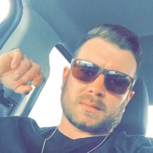 Meet your Posher, Everett